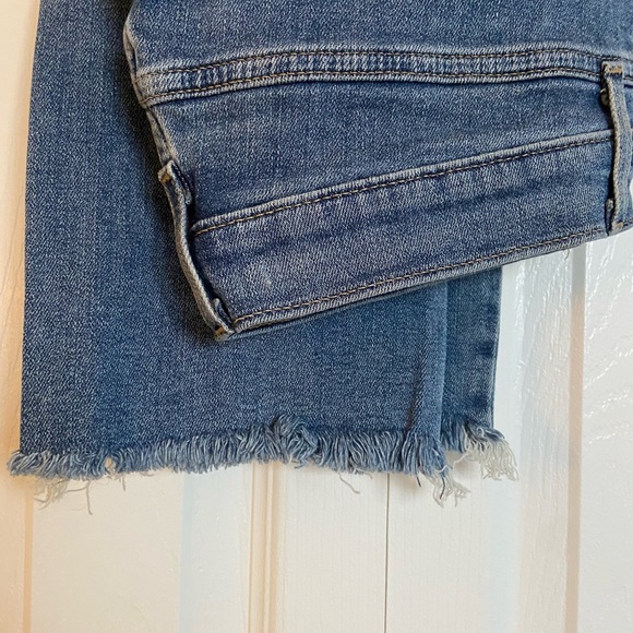 Levi’s High Rise Straight Crop Jeans - Picture 2 of 10